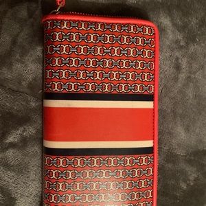 Tori Burch wallet